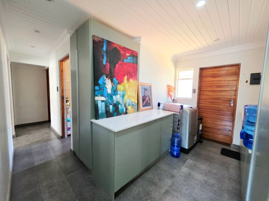 4 Bedroom Property for Sale in Generaal De Wet Free State